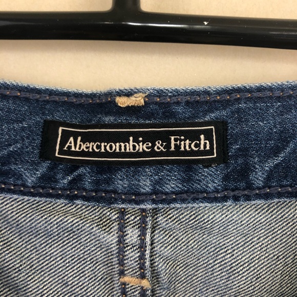 Abercrombie & Fitch High-Waist, Embroidered Shorts - Picture 6 of 11